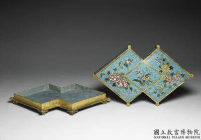 图片[3]-Copper box in the shape of intersecting lozenges with cloisonne enamels, Qing dynasty (1644-1911)-China Archive